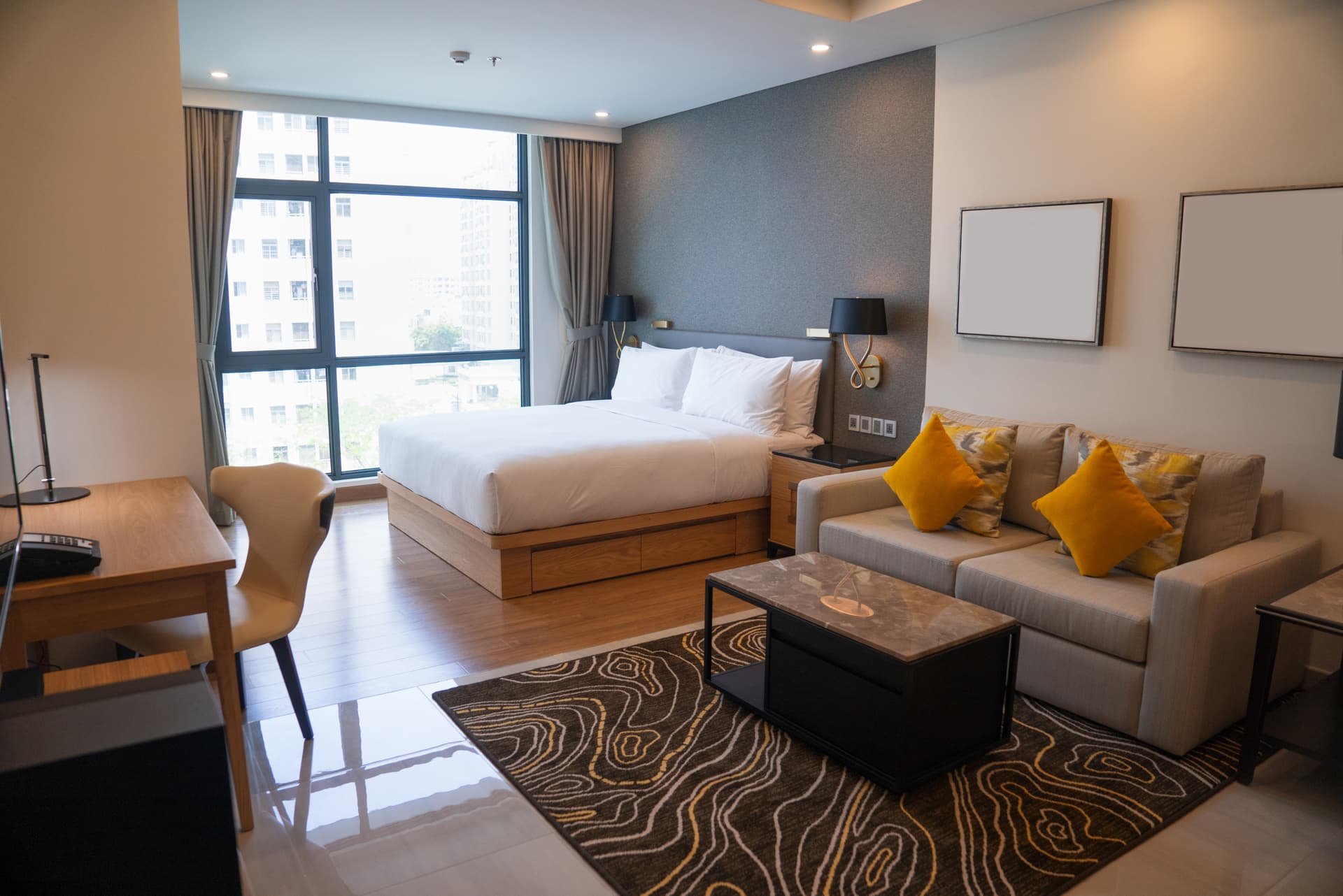 Gold suite